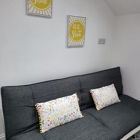Fancy Basement Flat B Leilighet London Eksteriør bilde