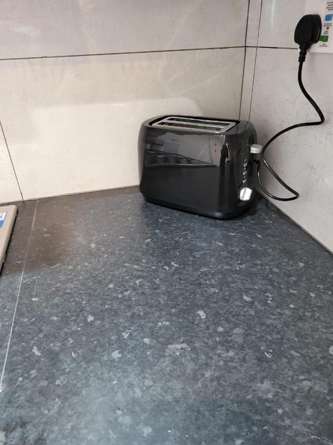 Fancy Basement Flat B Leilighet London Eksteriør bilde
